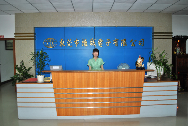 前台靓妹